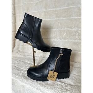 Born sz 7 Tricia Ankle Bootie Zipper Black Leather lug Sole festival